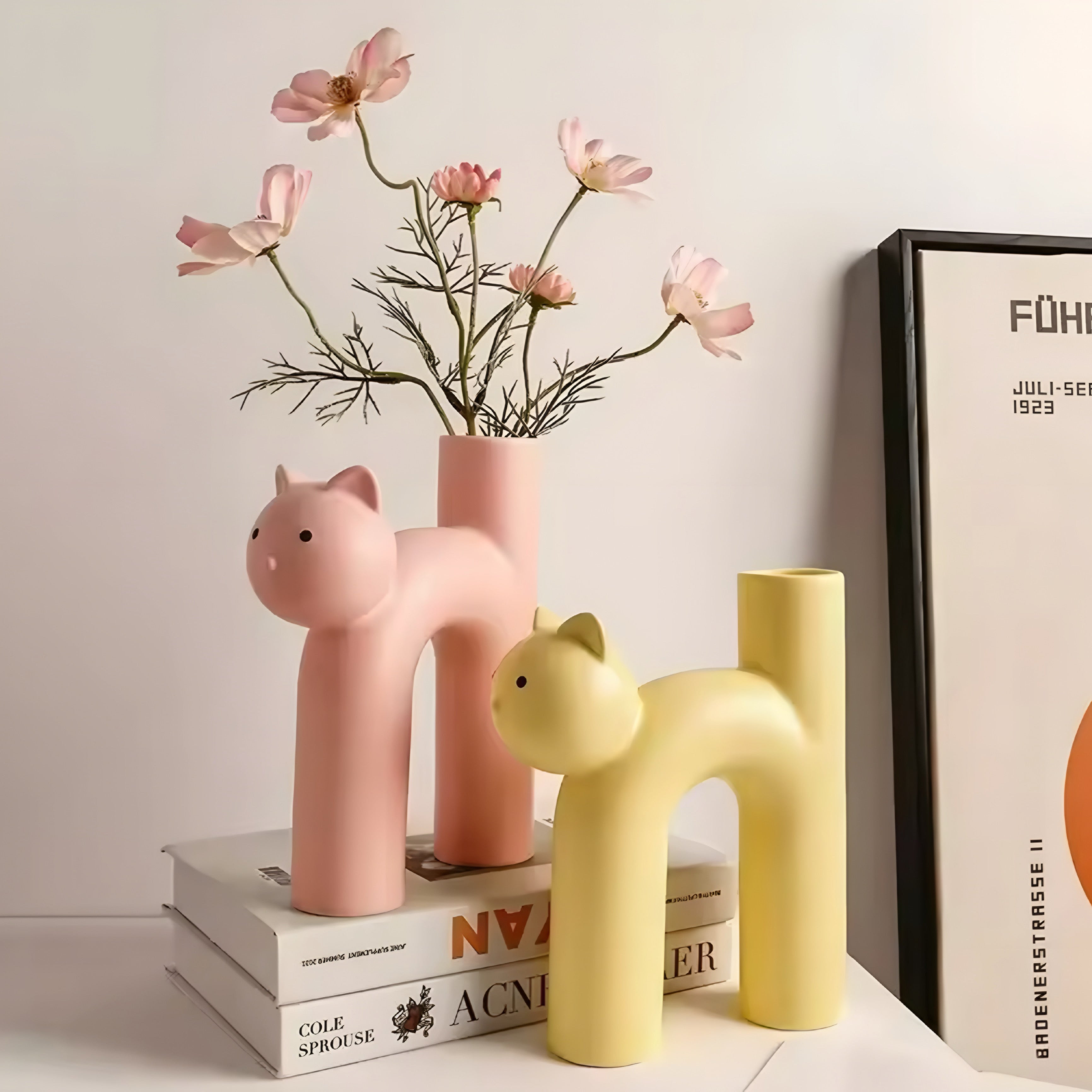 U-Shape Cartoon Cat Vase